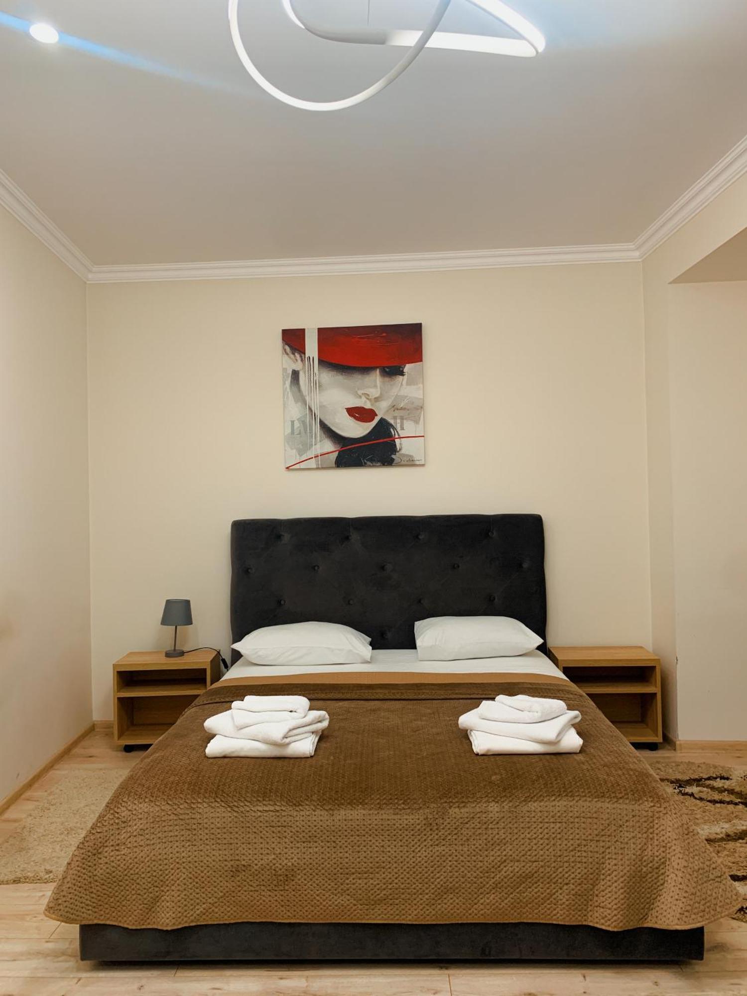 Apartments Domovik Korzo Mukacheve Luaran gambar